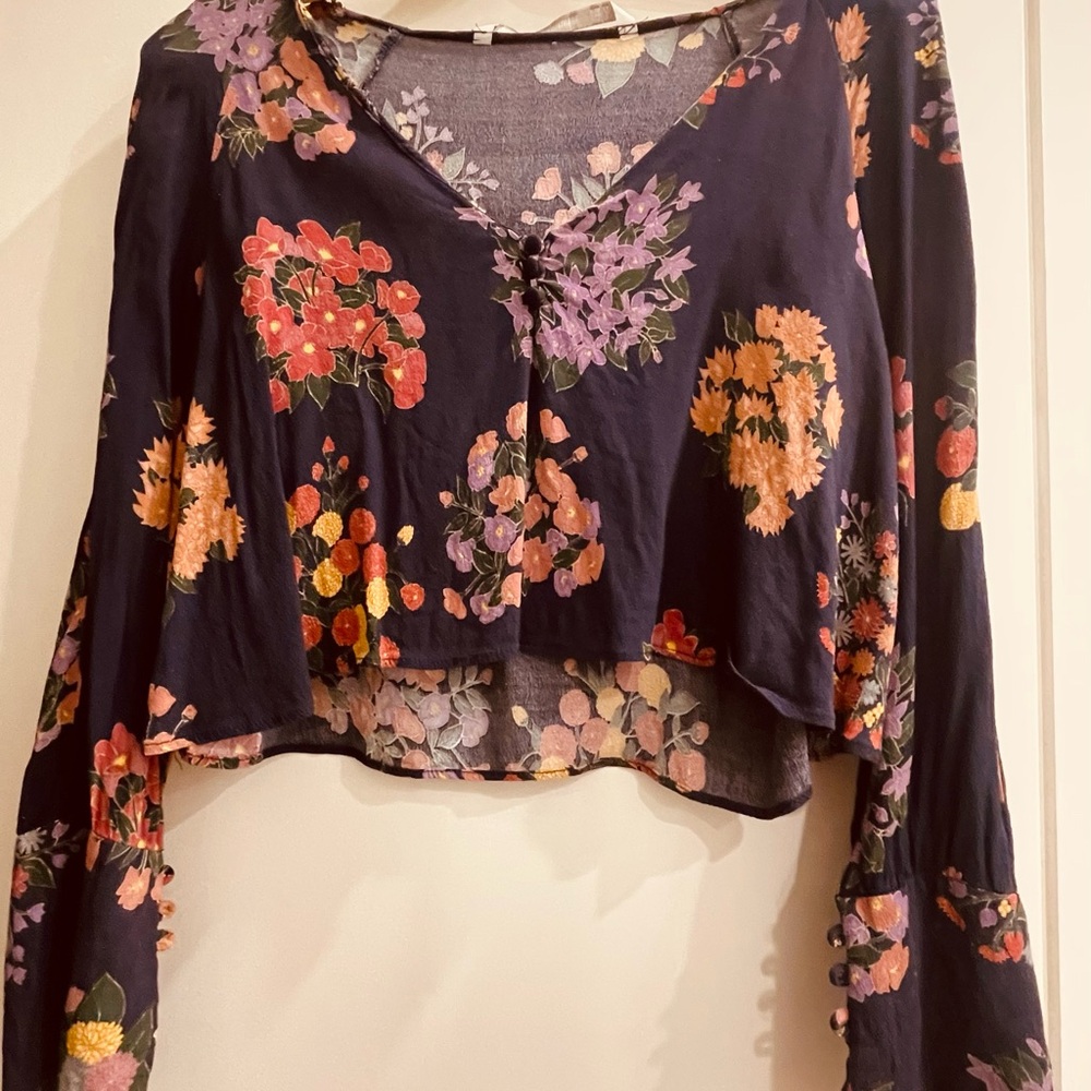 Zara Floral Long Sleeve Crop Top
